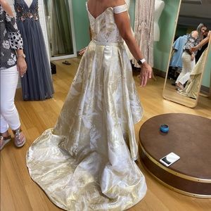 Beautiful wedding/mother of the bride dress